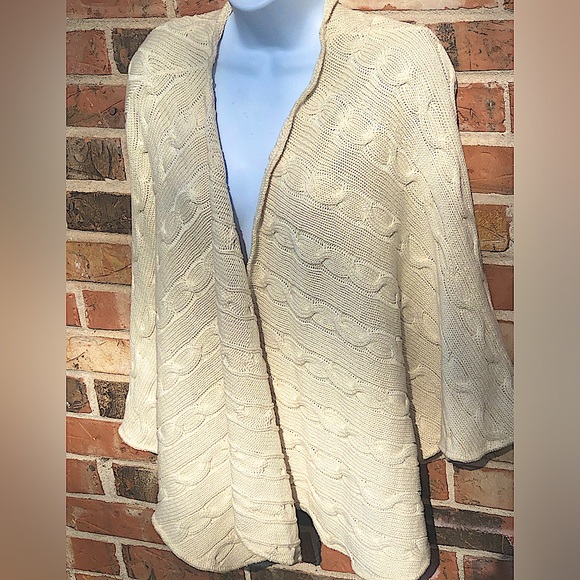 Green 3 100% cotton shawl in a cable pattern - Picture 10 of 12